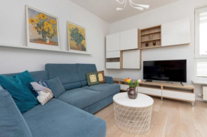 Cosy Apartment with Parking Nowaka-Jeziorańskiego Praga by Noclegi Renters